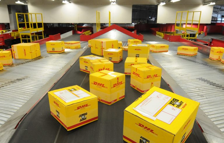 Dịch vụ chuyển phát nhanh DHL Dịch vụ chuyển phát nhanh DHL