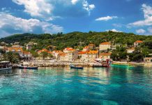 Dịch vụ chuyển phát nhanh Hồ Chí Minh đi Croatia an toàn – nhanh chóng – giá rẻ Dịch vụ chuyển phát nhanh hàng hóa đi Croatia chuyên nghiệp và tiết kiệm- EMS Việt Nam