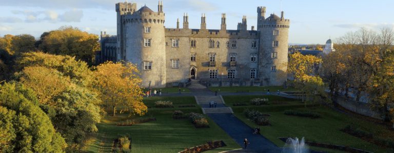 Dịch vụ chuyển phát nhanh Hà Nội đi Ireland giá rẻ và an toàn