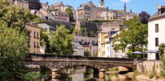 Dịch vụ chuyển phát nhanh đi Luxembourg giá rẻ. Dịch vụ chuyển phát nhanh đi Luxembourg giá rẻ.