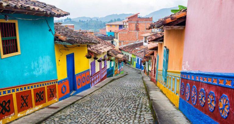 Dịch vụ chuyển phát nhanh đi Colombia giá rẻ