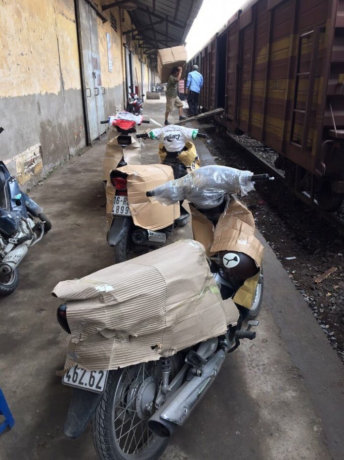 Gửi xe máy hai chiều Hà Nội - Sài Gòn đảm bảo, nhanh chóng, uy tín