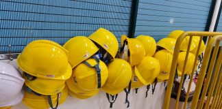 Vận chuyển ma nơ canh bảo hộ lao động ra nước ngoài tại EMSVietnam Vận chuyển ma nơ canh bảo hộ lao động ra nước ngoài tại EMSVietnam