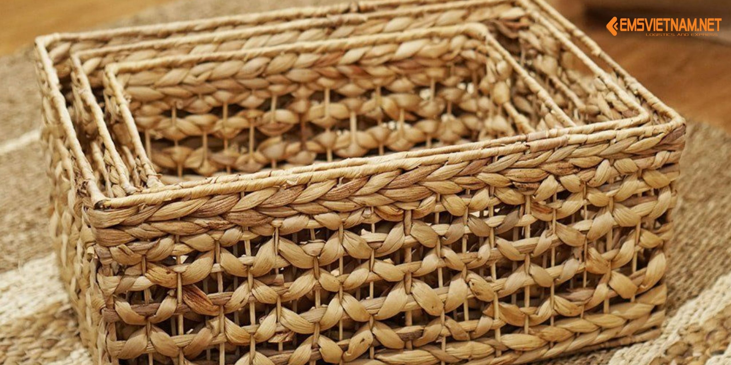 Gửi Giỏ Đan Lục Bình Đi Mỹ: Hướng Dẫn Chi Tiết & Dịch Vụ Vận Chuyển Uy Tín