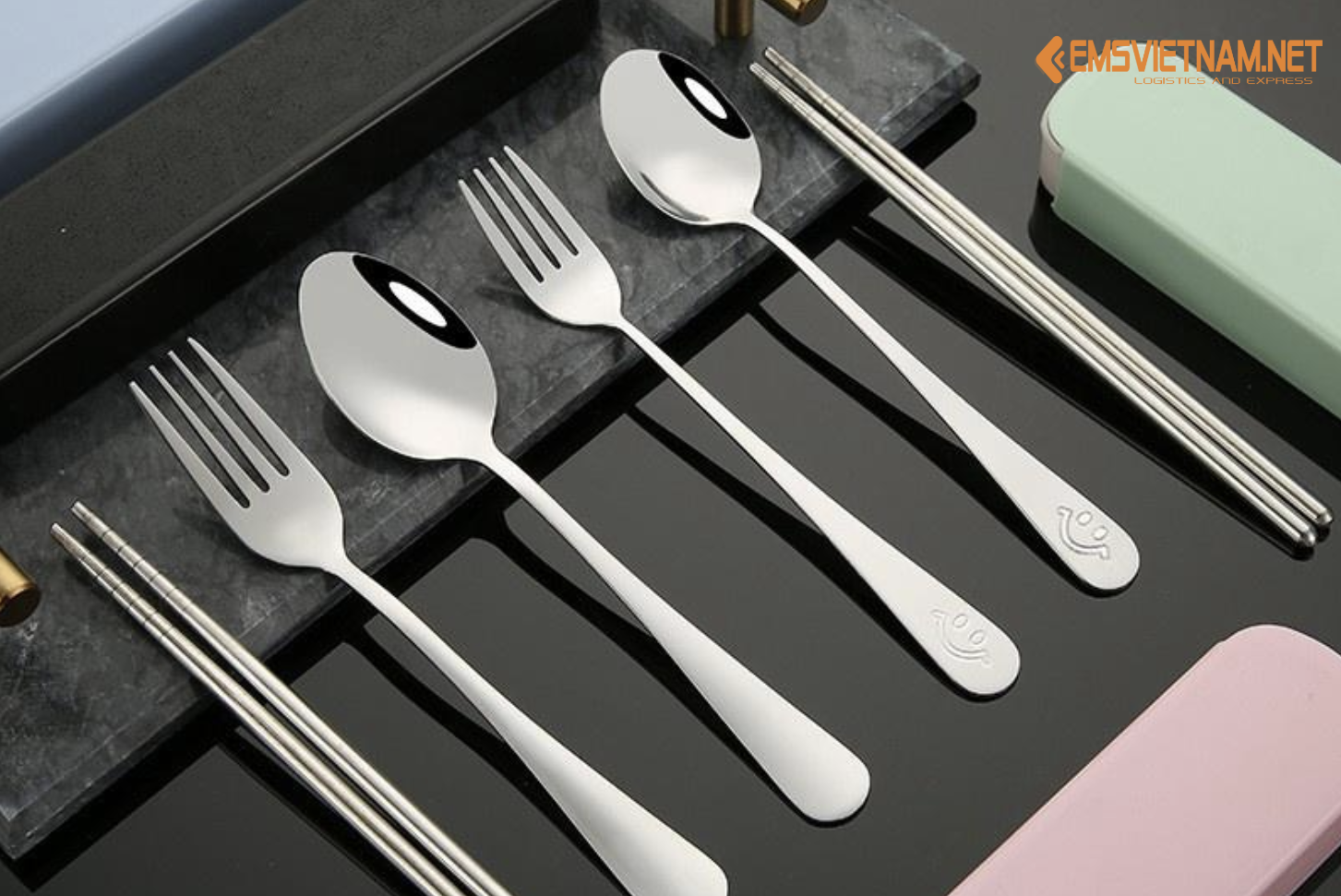 VẬN CHUYỂN MUỖNG ĐŨA INOX TỪ VIỆT NAM SANG THÁI LAN