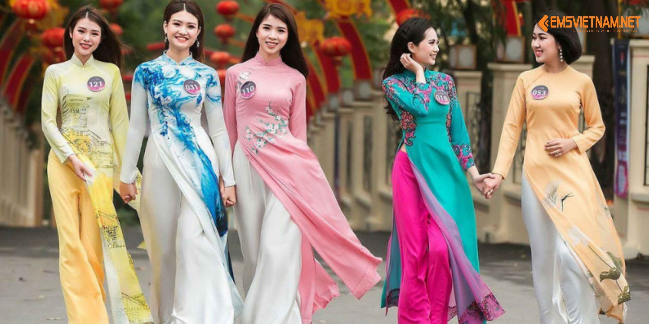 GỬI ÁO DÀI TỪ VIỆT NAM SANG ĐỨC – NHỮNG ĐIỀU CẦN BIẾT ĐỂ TRANG PHỤC ĐẾN NƠI NGUYÊN VẸN